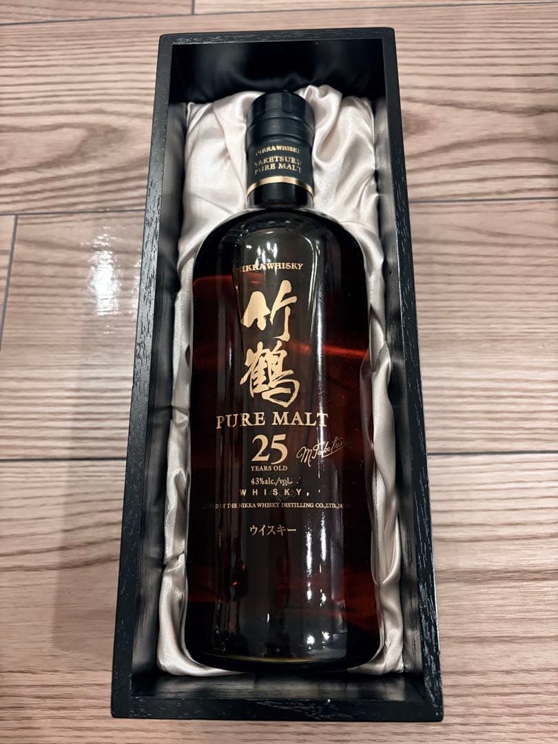 ニッカウヰスキー 竹鶴25年 ピュアモルト 25年 木箱入り　新品未開封