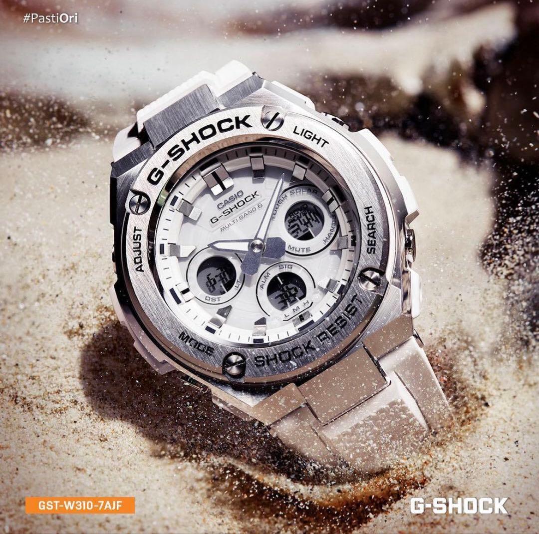 【極美品】G-SHOCK GST-W310　ホワイト　電波ソーラー　腕時計