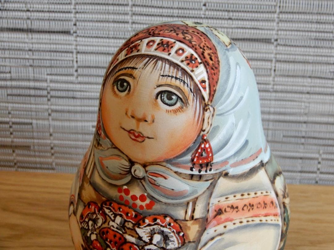 アンナ・カトコワ　おきあがりこぼし　きのこ摘み　マトリョーシカ　作家もの