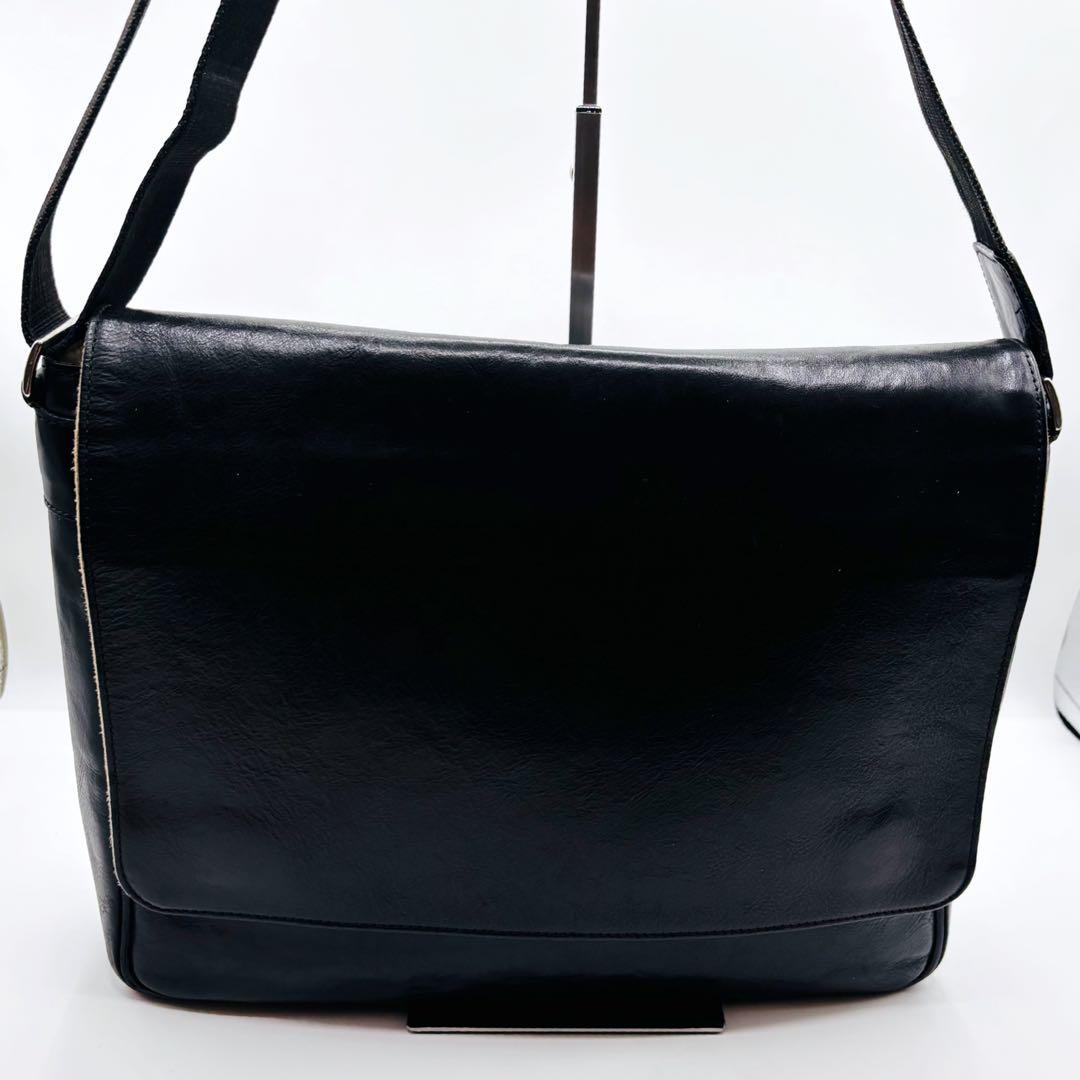 【美品】ココマイスター メッセンジャーバッグ ショルダーバッグ レザー A4 黒