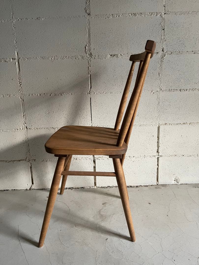 関家具　アネモネ　ダイニングチェア　バーチ無垢材　北欧テイスト　コンパクトサイズ