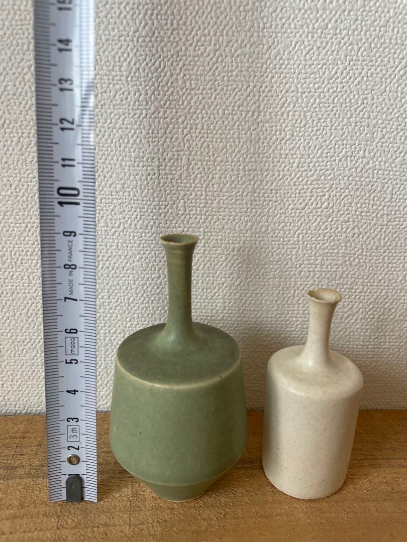 和田麻美子さん　フラワーベース2点