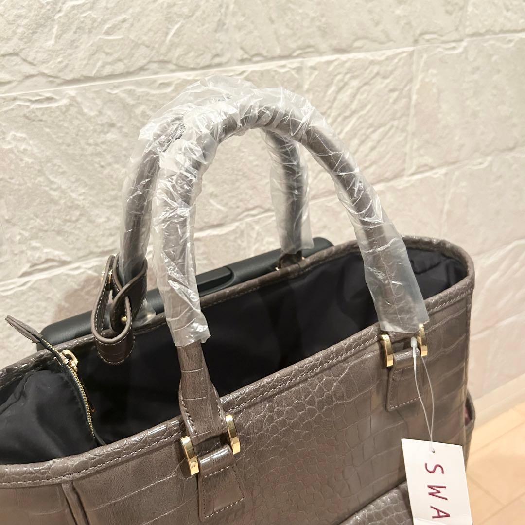 【人気カラー】 スワニー トートキャリー クロコダイル型押し 4輪ストッパー