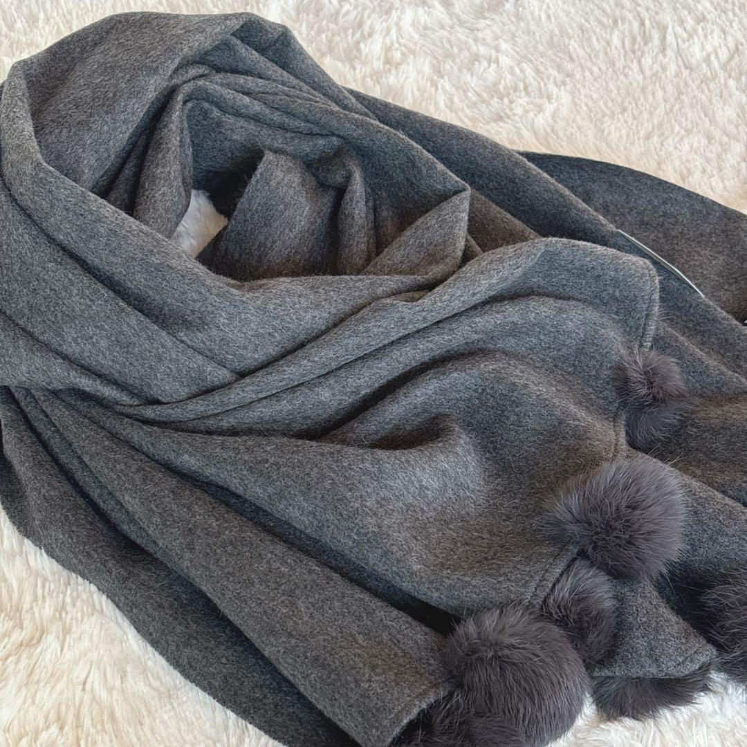 【新品】カシミア100% 大判ストール　マフラー　ラビットファーボンボン付き