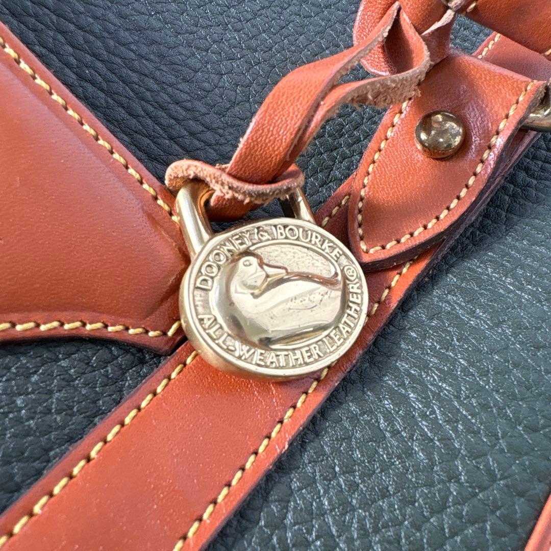 ニャンドゥーニーアンドバーク　トートバッグ　緑　しぼ革　底鋲