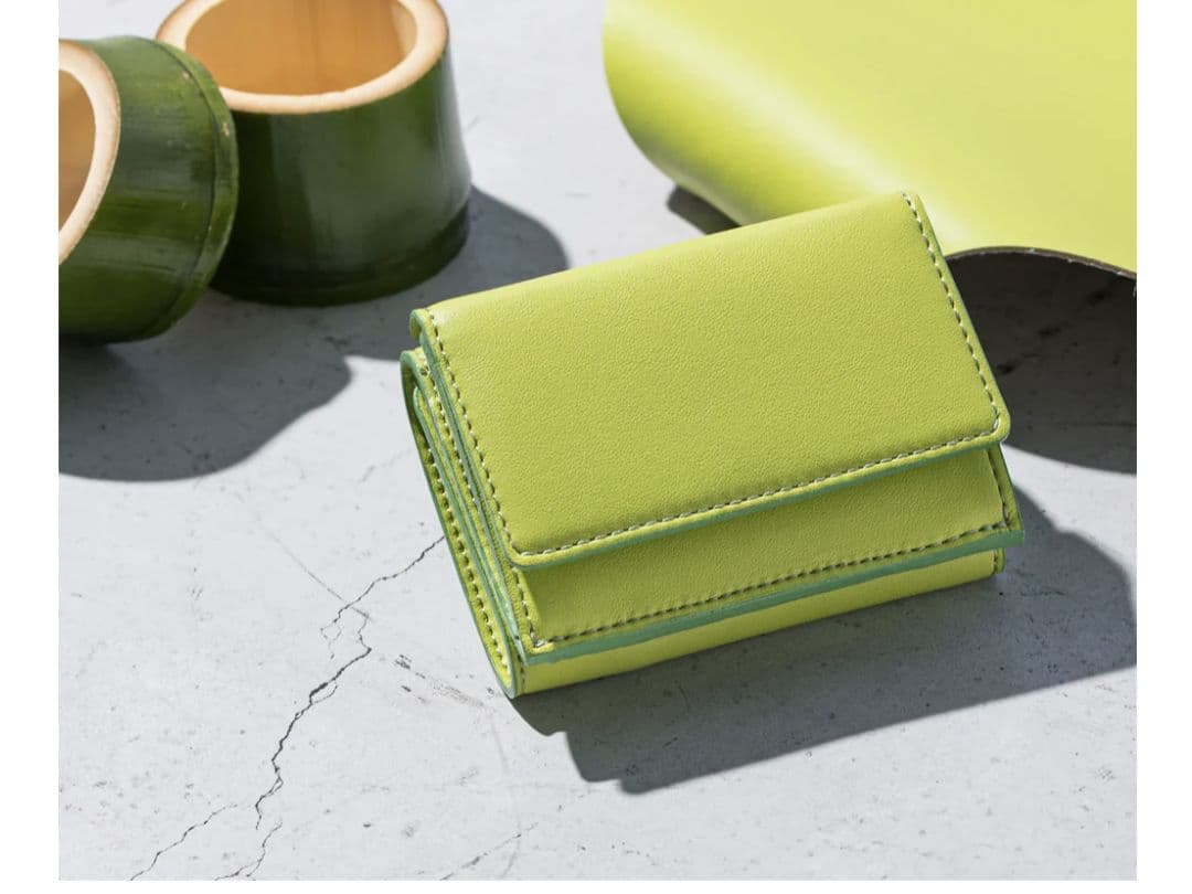 IVY: コンパクト財布 イエローグリーン　FUMIKODA　(フミコダ)