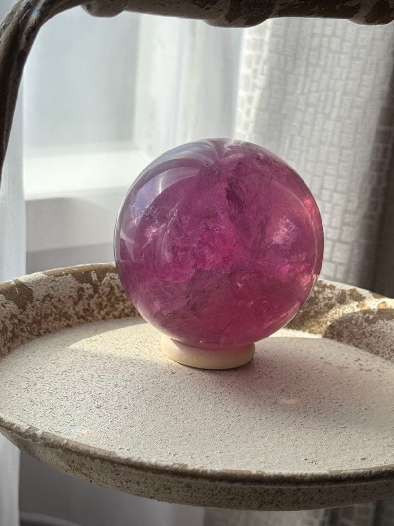高品質パープルフローライトスフィア　ジューシーカラー＆透明感◎
