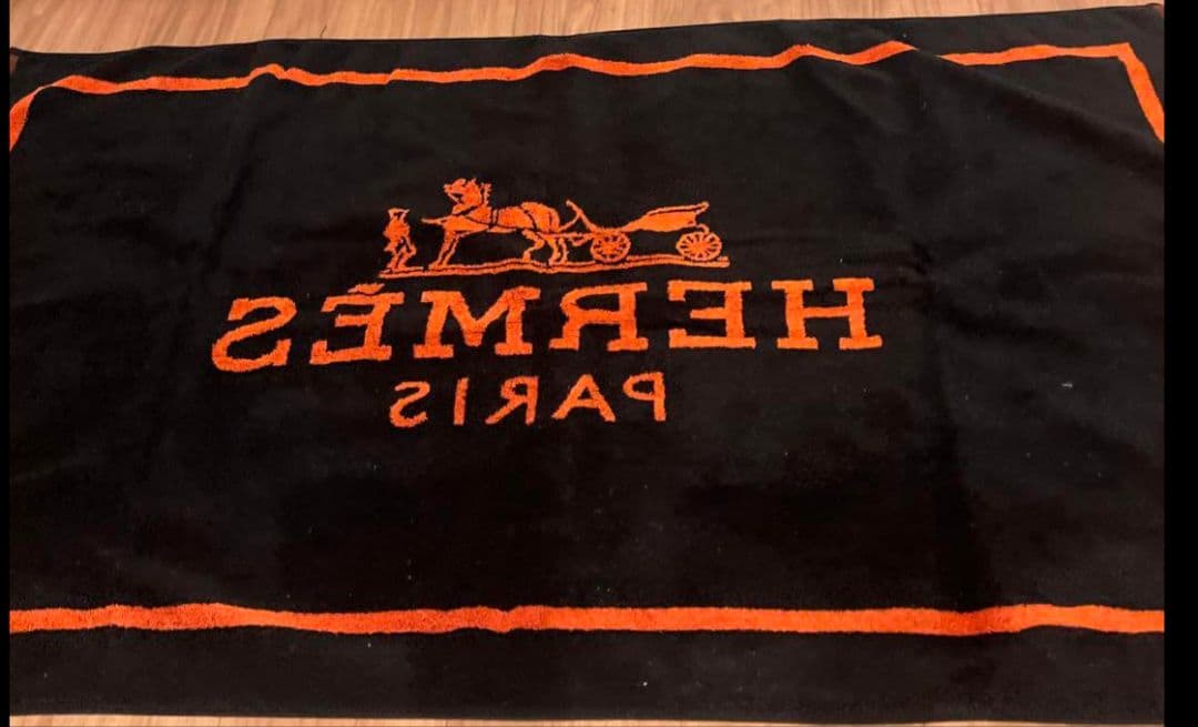 新品非売品HERMES オレンジ 大判バスタオル ロゴ入り