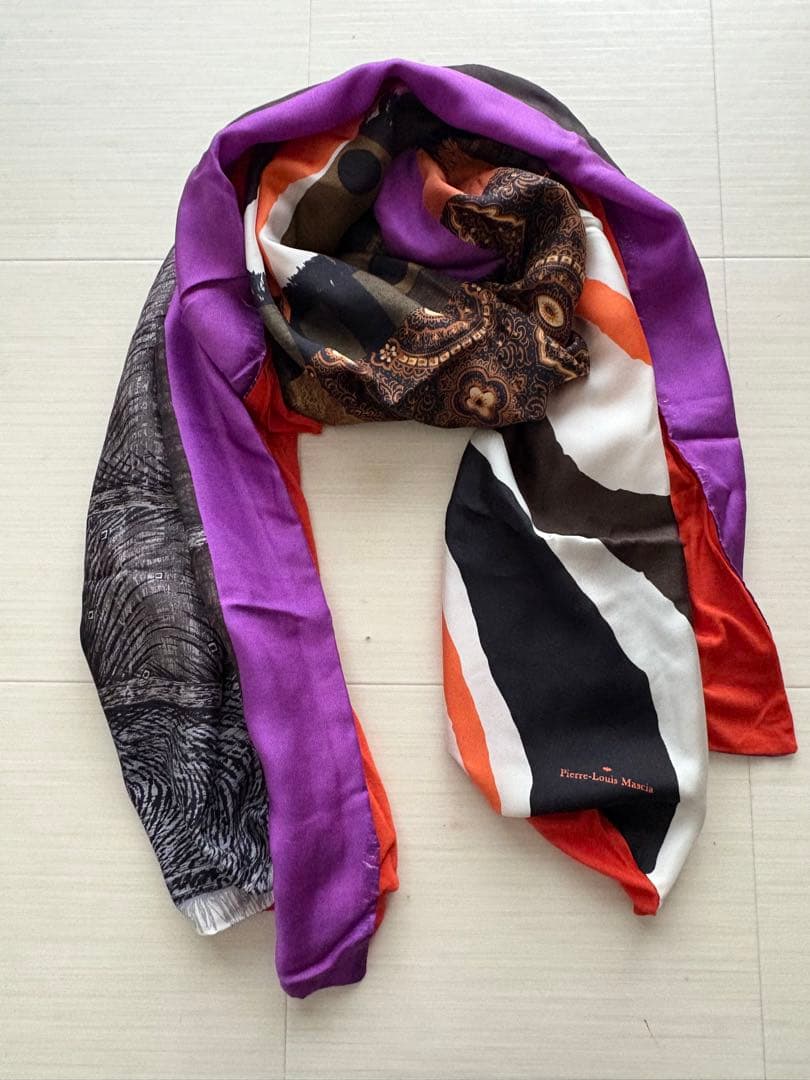 Pierre-Louis Mascia ピエールルイマシア　ストール