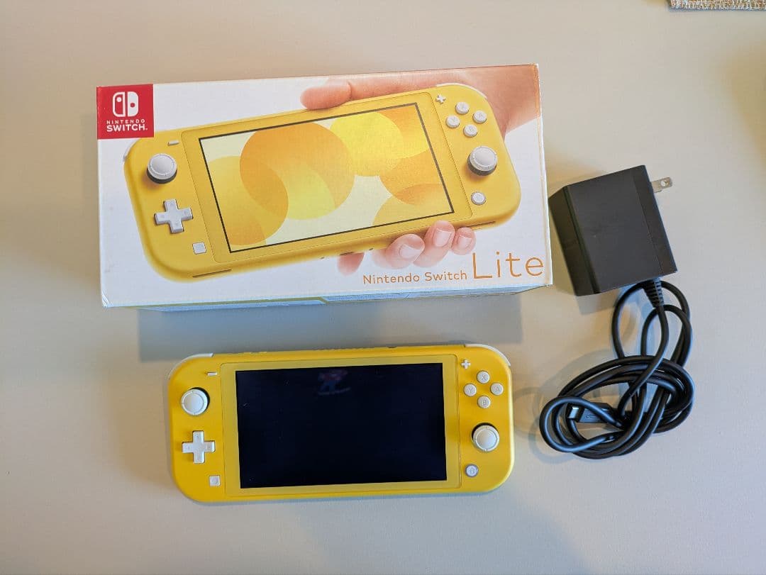 Nintendo Switch Lite イエロー 本体 ACアダプタ付き