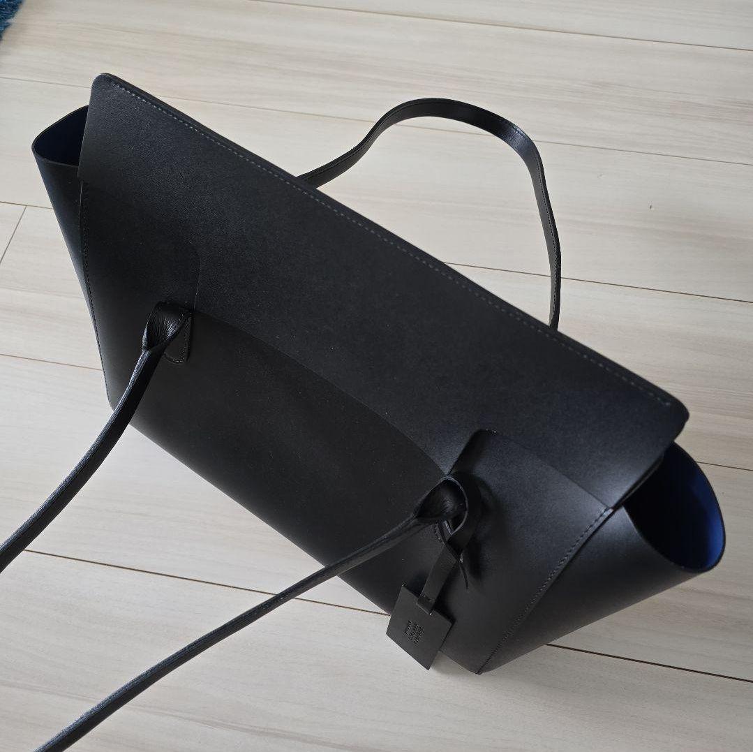 美品 バーニーズニューヨーク 黒 レザー トートバッグ