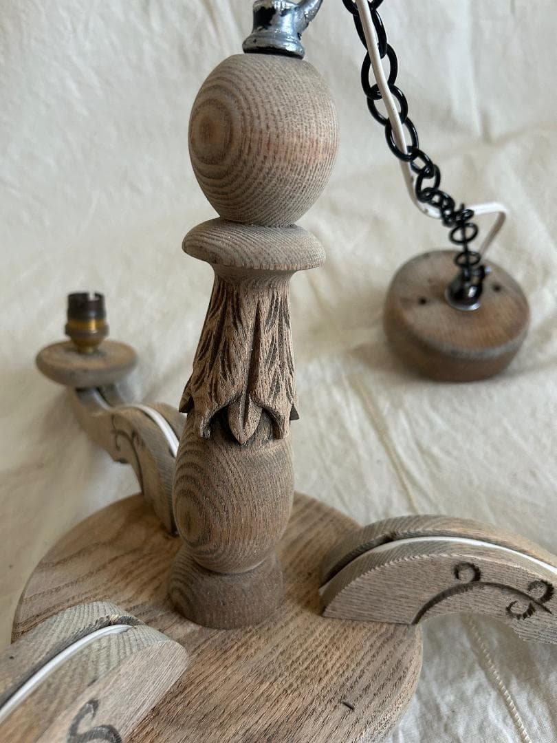 フランスアンティーク　木製シャンデリア　３灯　シャビー　店舗什器