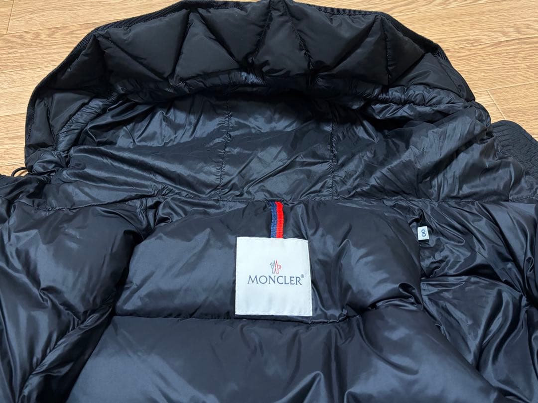 23-24AW モンクレール AVOCETTE 型番I ダウンジャケット 00