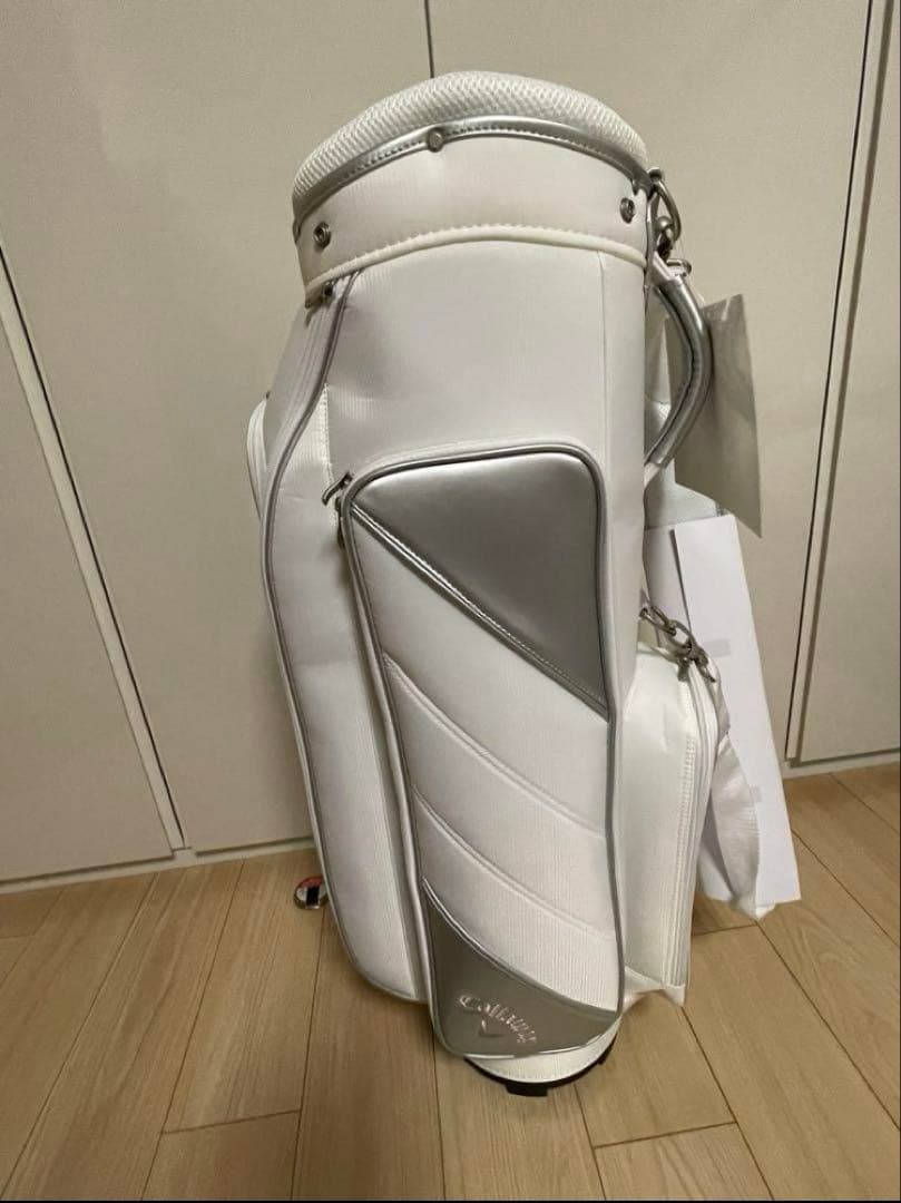 新品未使用　キャロウェイ　ゴルフキャディバック　レディース 軽量 ホワイト