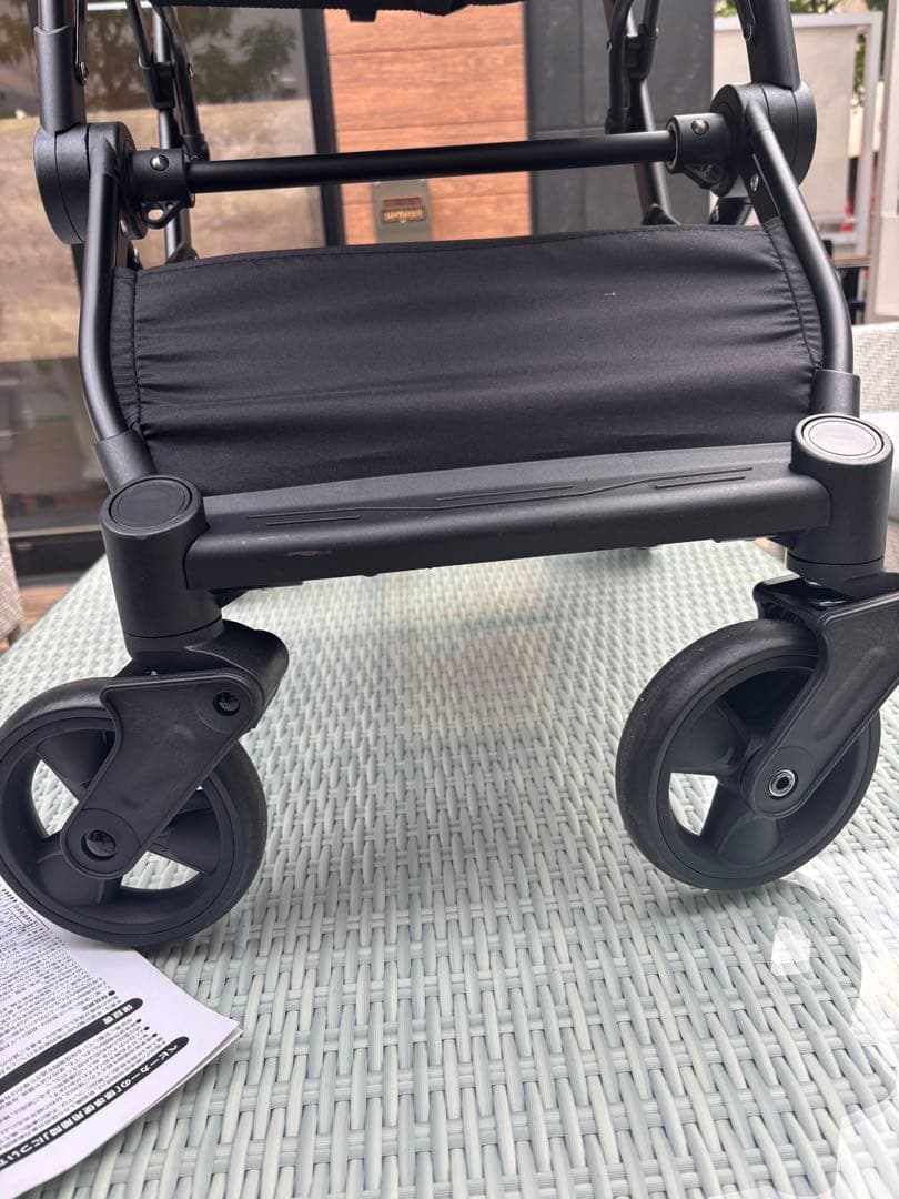 西松屋　シンコンパクトベビーカーα