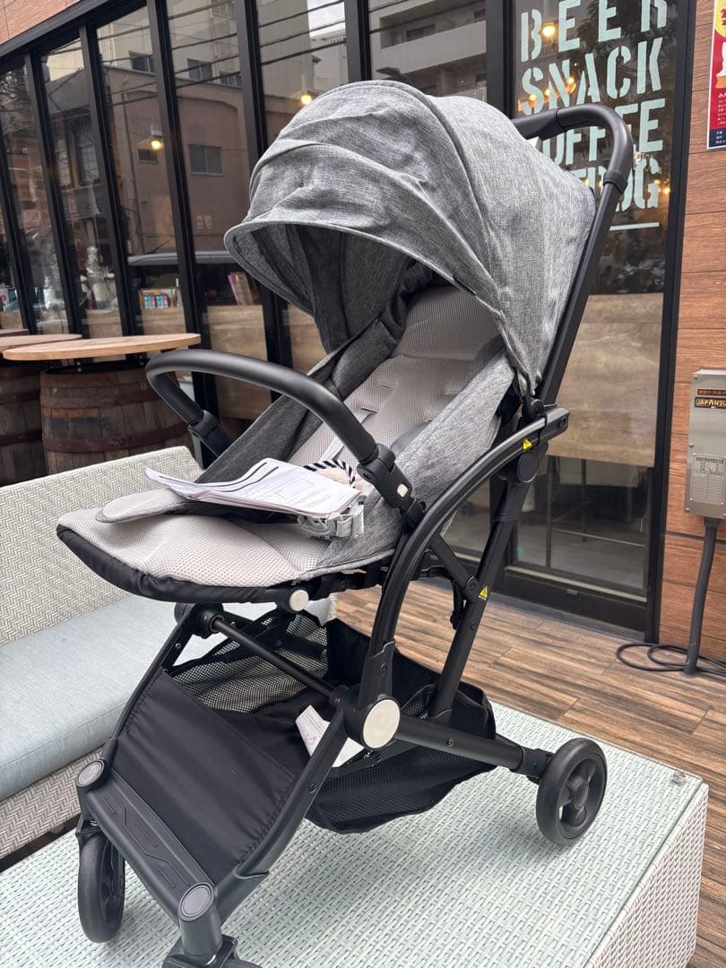 西松屋　シンコンパクトベビーカーα