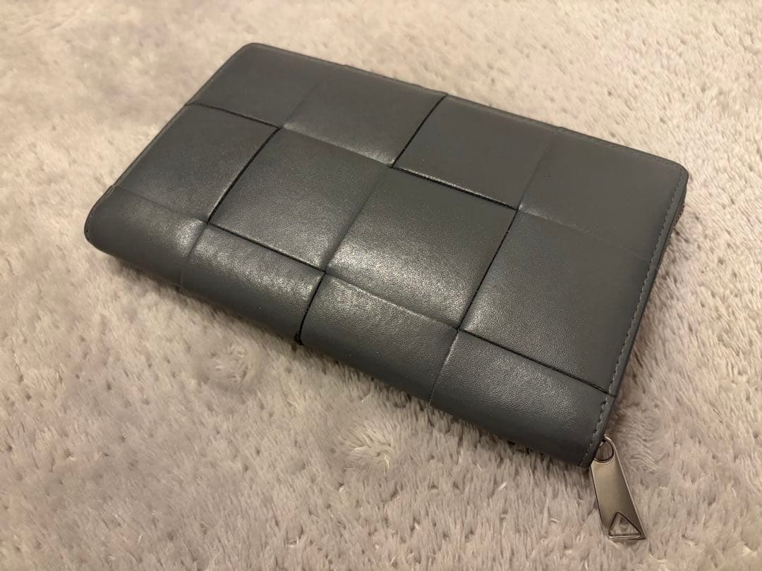 BOTTEGA VENETA 長財布　カセット ラウンドジップ