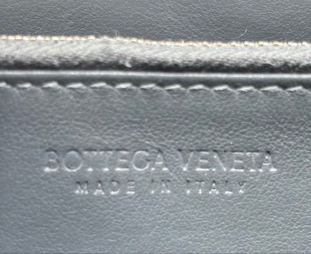 BOTTEGA VENETA 長財布　カセット ラウンドジップ