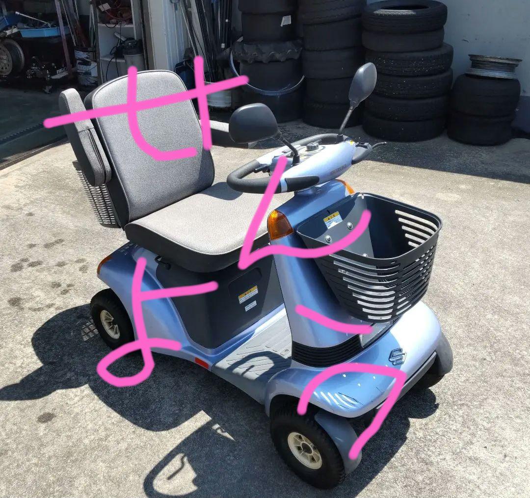 カーテンと壁の間