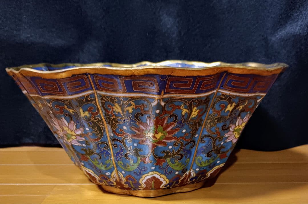 鉢　七宝焼き　倣古　置物　中国　大きい　オブジェ　工芸品　インテリア　入れ物　器