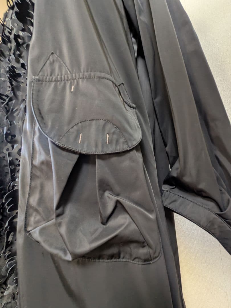 専用　最終値下げ！アルベロベロ♥️ぶたさんのポケットが可愛い!黒ロングコート