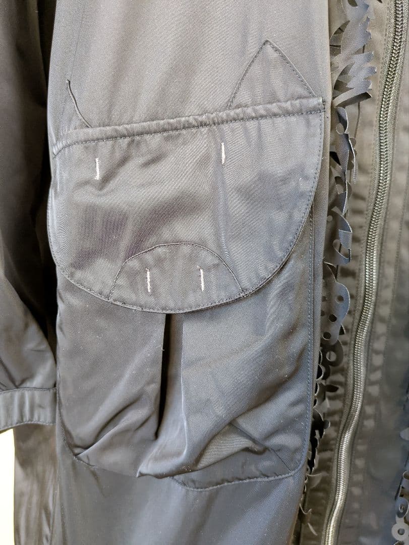 専用　最終値下げ！アルベロベロ♥️ぶたさんのポケットが可愛い!黒ロングコート