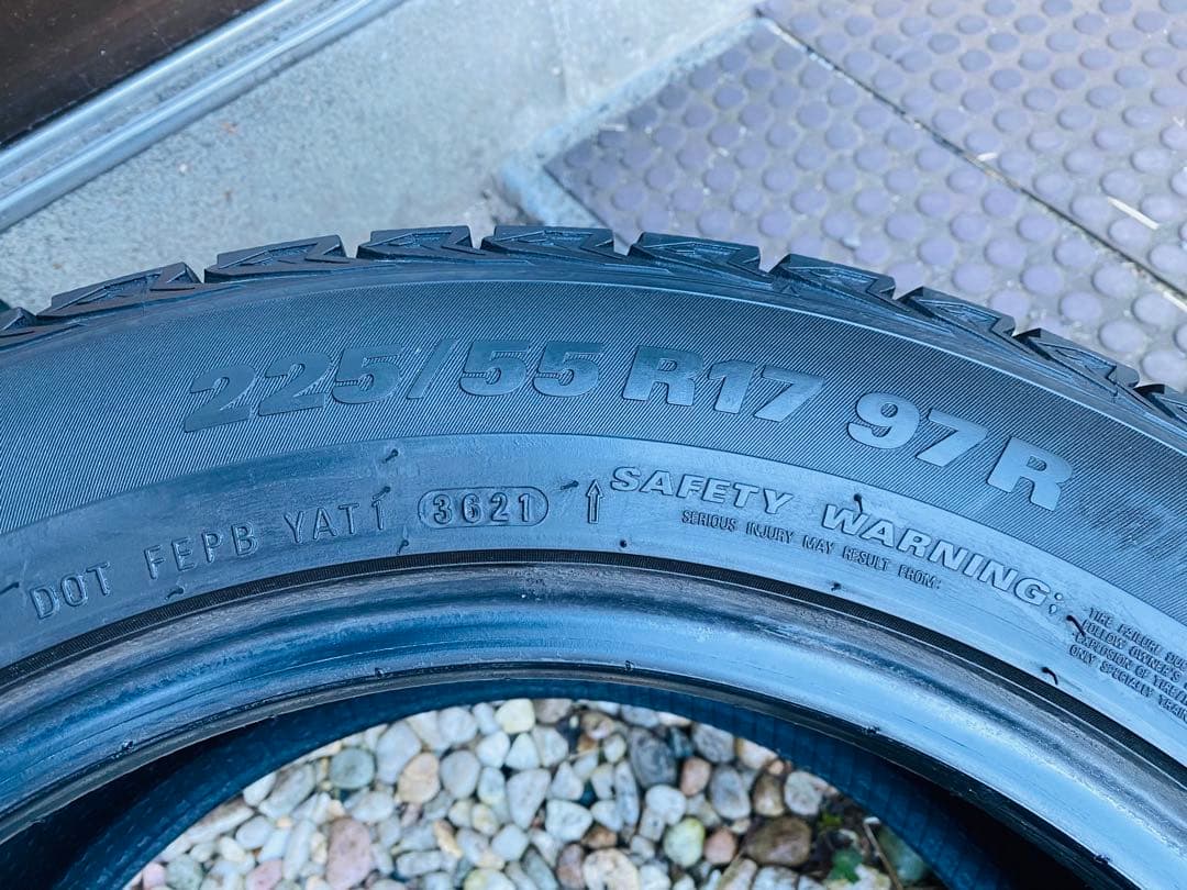 約9.5部山！クムホ 225/55R17 wi61 スタッドレス4本 即発送可！