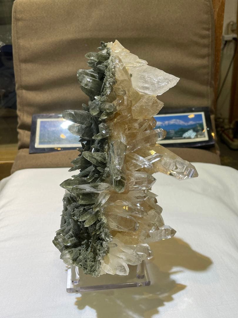 ヒマラヤ水晶　ガネーシュヒマール産　クラスター