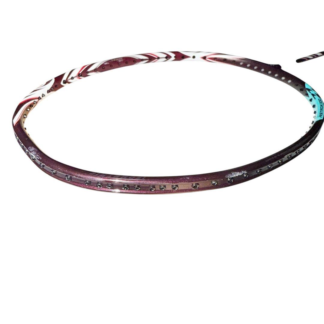 【極美品】YONEX アストロクス100ZZ クレナイ 3UG6 126-14