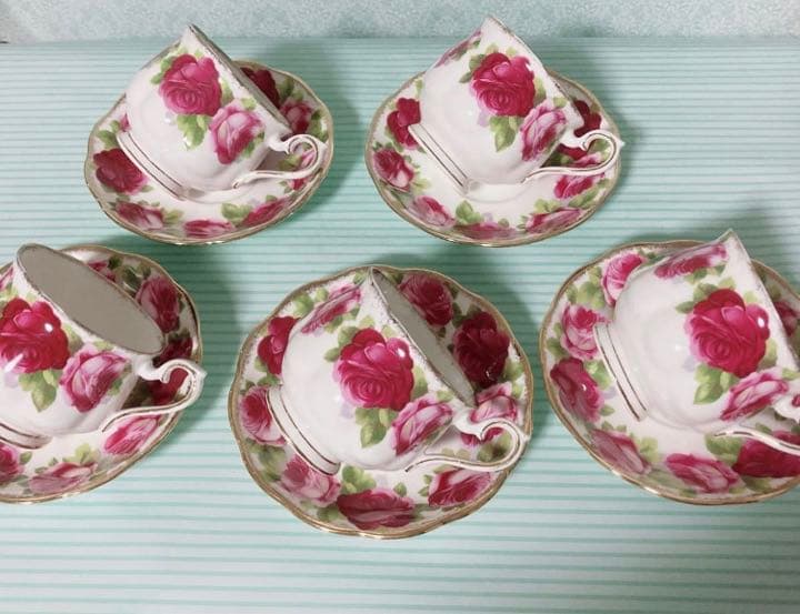 オールドイングリッシュローズ　ロイヤルアルバート