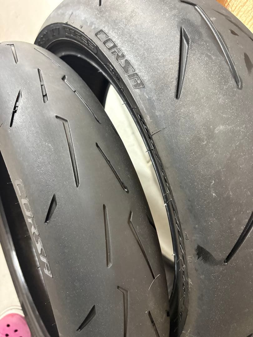 ピレリ ディアブロロッソ4コルサ 120/70ZR17 190/50ZR17