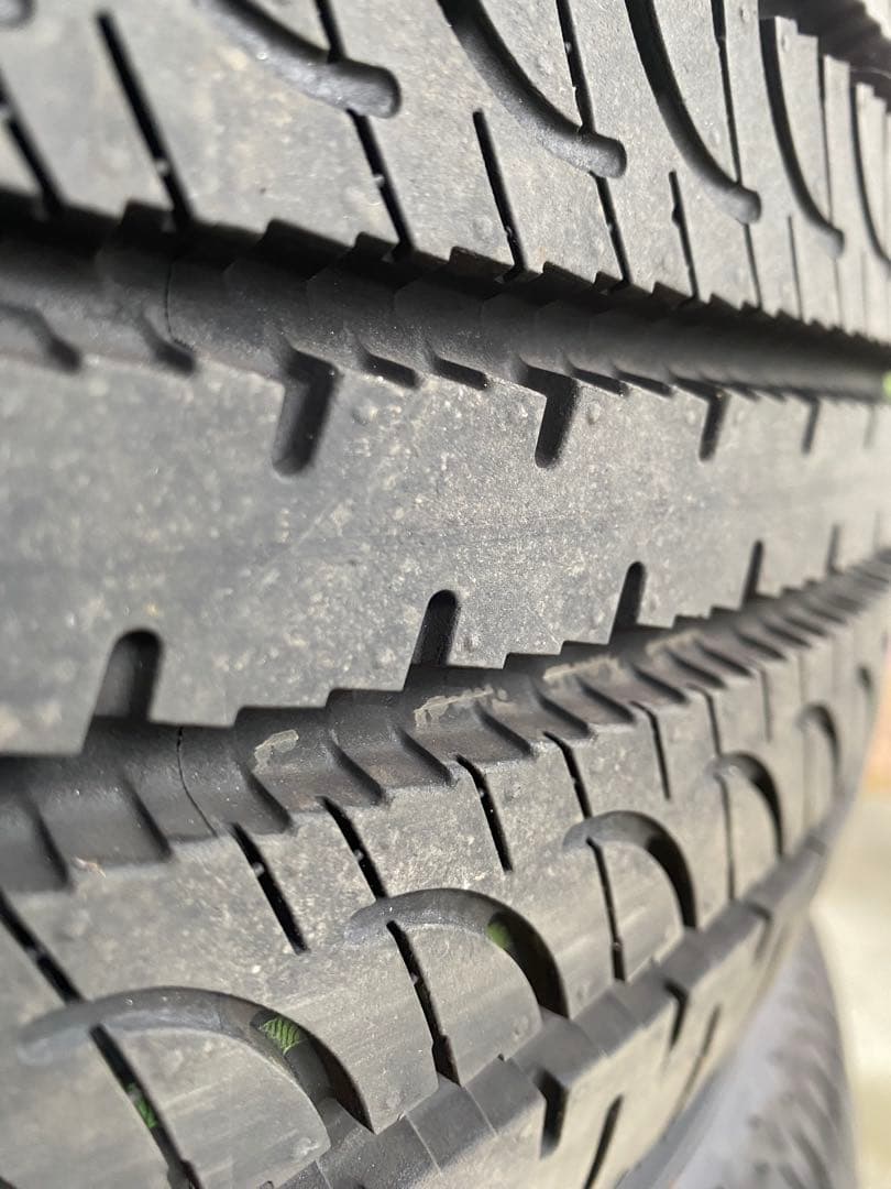 ヨコハマタイヤ225/55R18 98H GO55 2本セット②