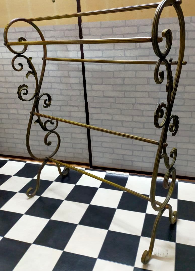 アンテーク風金属製衣類ラック、タオル掛、タオルラック