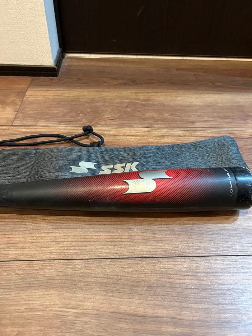 【値下げ中】SSK 軟式バット 赤黒 付属バットケース