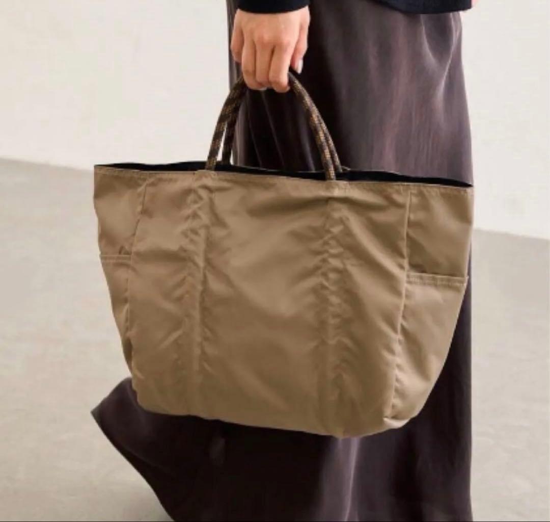 ぱふぇ　新品未使用　ノマディス　フレームワーク別注25ss SAC2トート