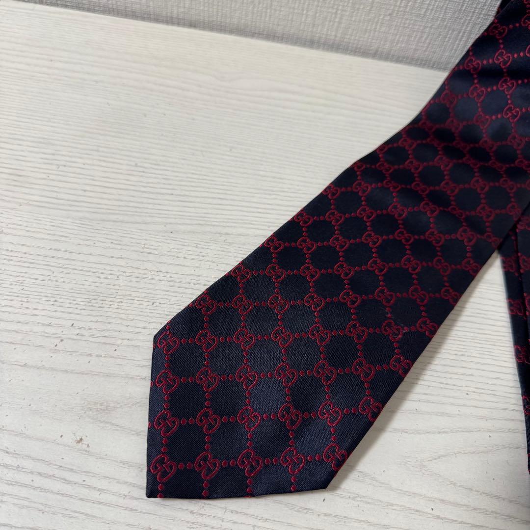 【新品同様】GUCCI グッチ ネクタイ　ネイビー　GG