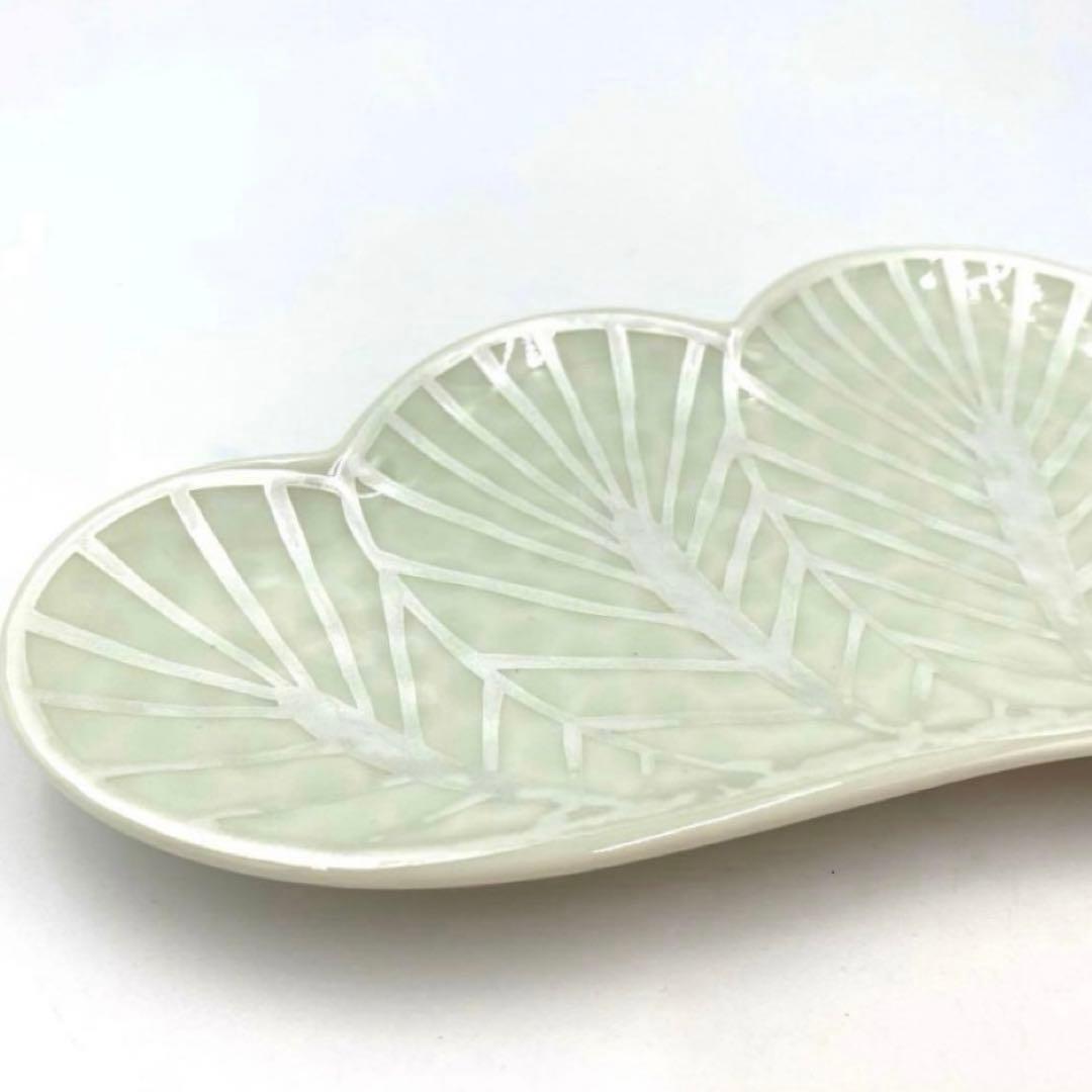 【新品】【大人気】有田焼幸楽窯　錦銀松葉形前菜皿3枚セット　縁起物