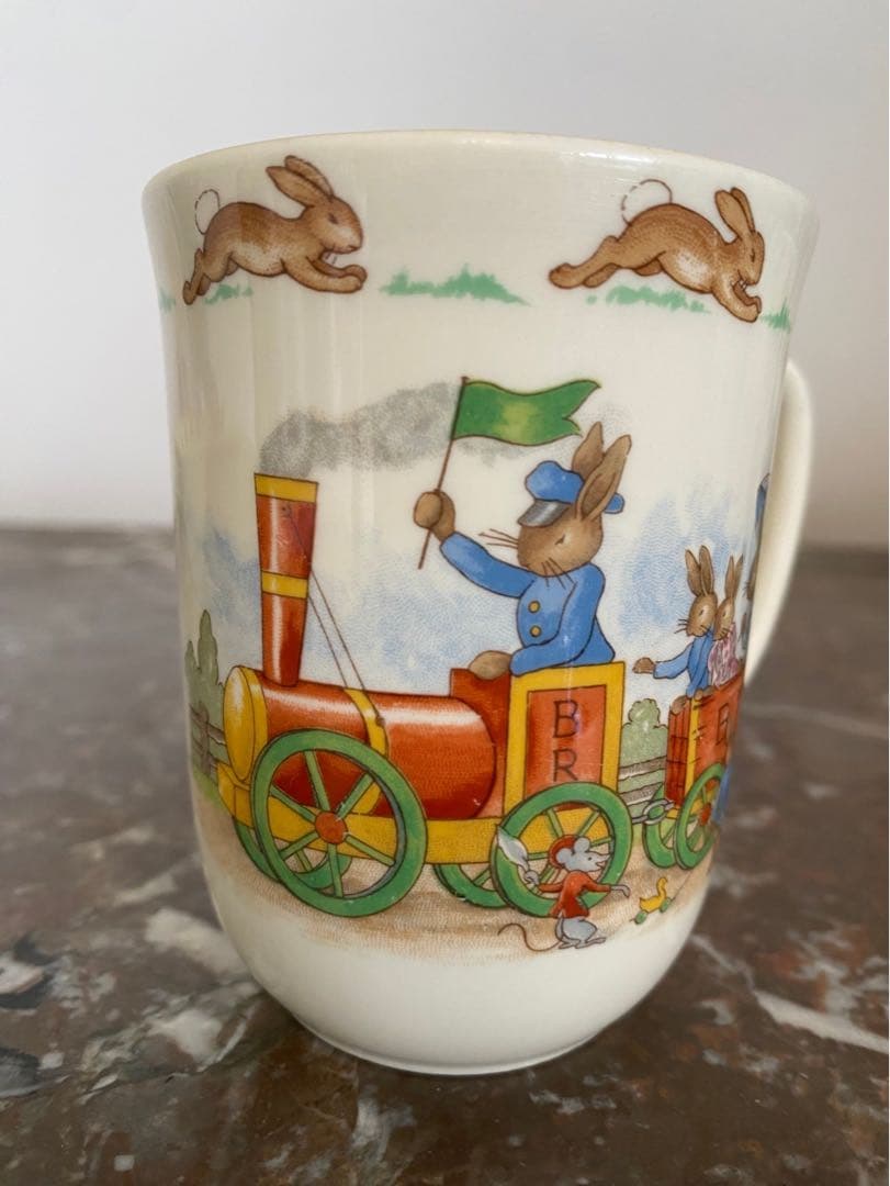 美品.セール中　vintage ロイヤルドルトン Bunnykins