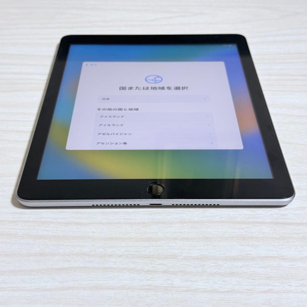 た*ち様 美品 Apple iPad 第5世代 32GB スペースグレイ Wi-