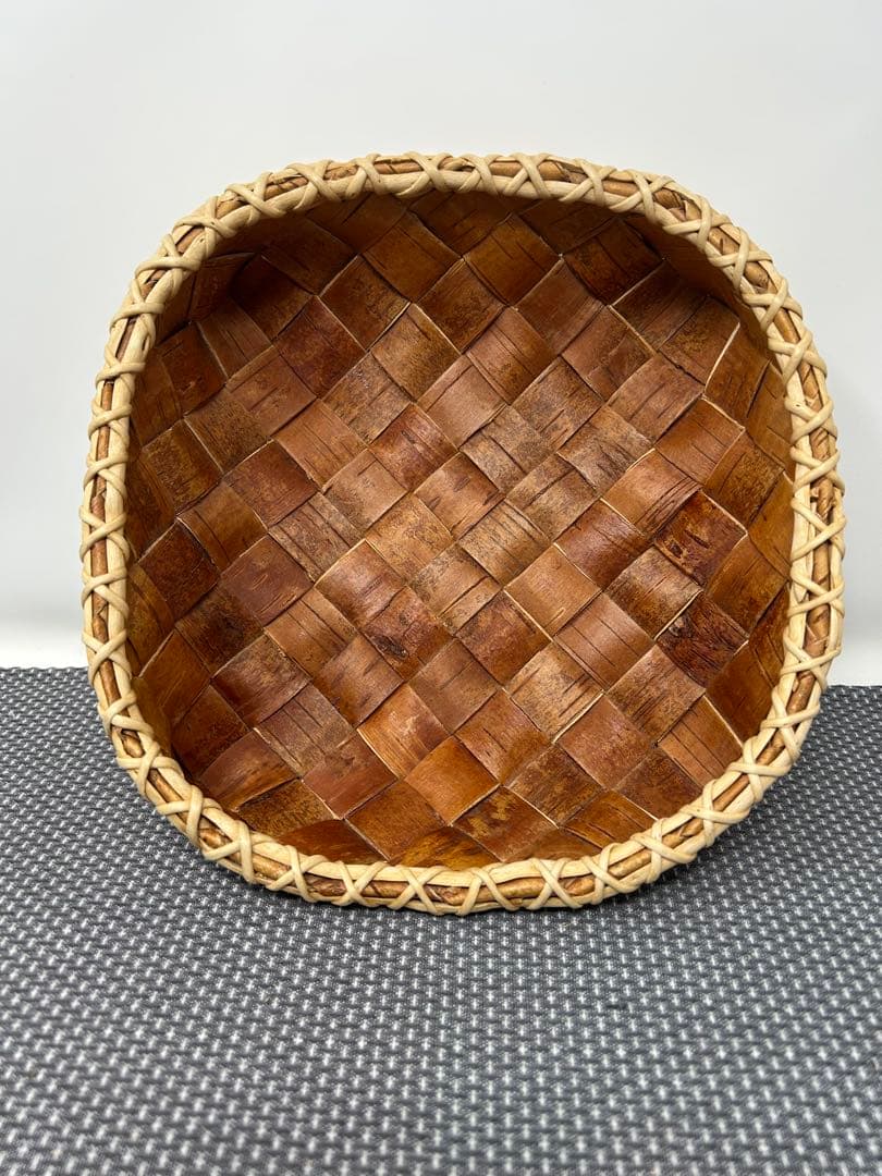 ヴィンテージ白樺 根かがり 　　　　スクエア かご