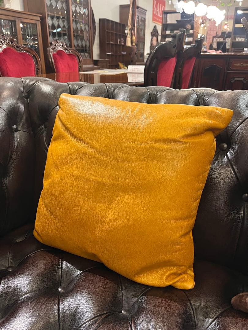 クッション　イエロー