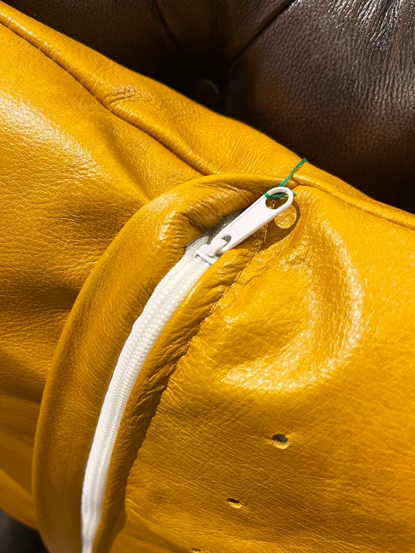 クッション　イエロー