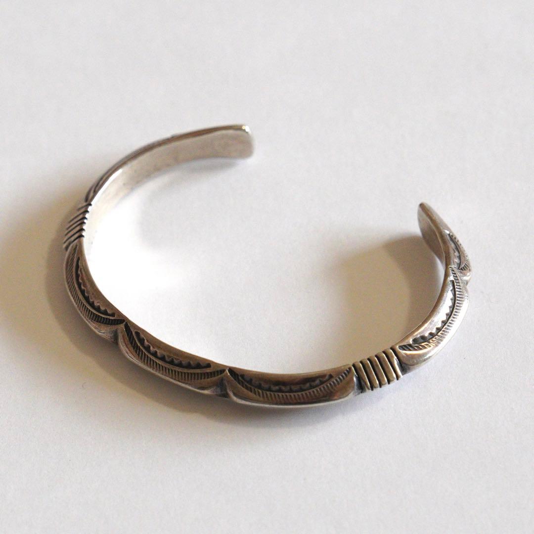 ジェネバラモーン ナバホ族 トライアングル バングル 133mm