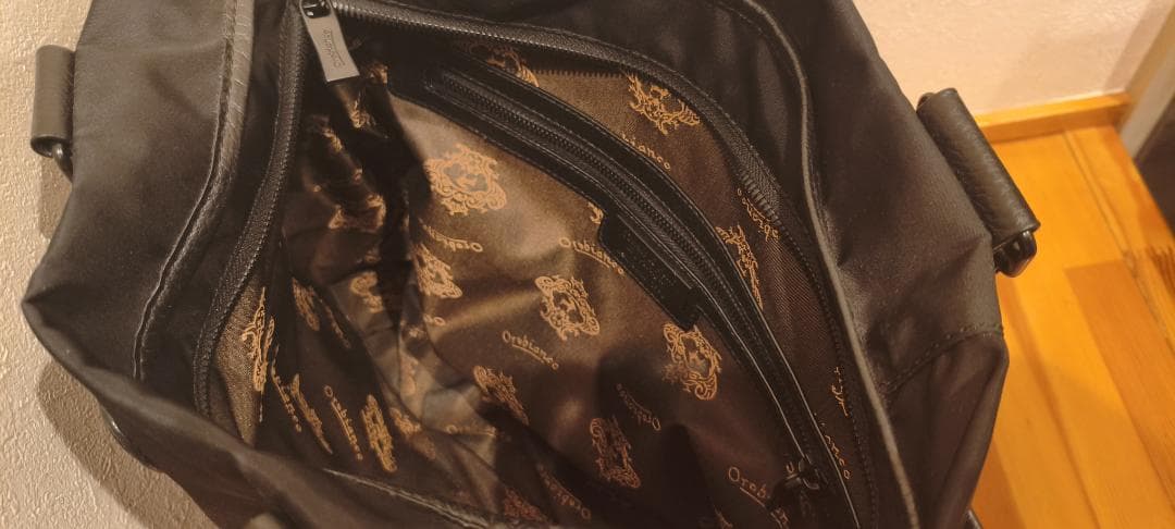 【美品】Orobianco CUORE クオーレ　トートバッグ　ブラックモデル