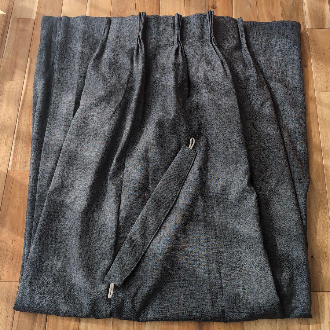 サンゲツ　遮光カーテン　１枚