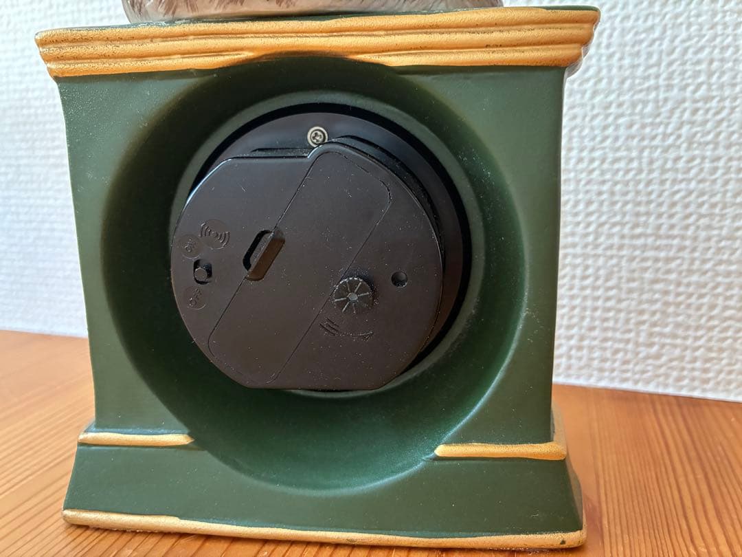 わちふぃーるど ふせ猫置時計 ダヤン アンティーク グリーン