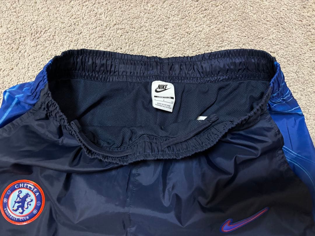 チェルシー　ナイキ　ナイロンジャケット　上下