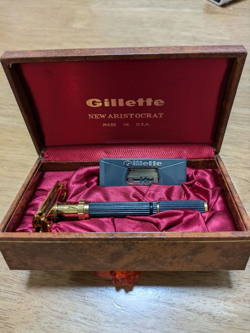 Gillette　両刃カミソリ　New Aristocrat　アジャスタブル