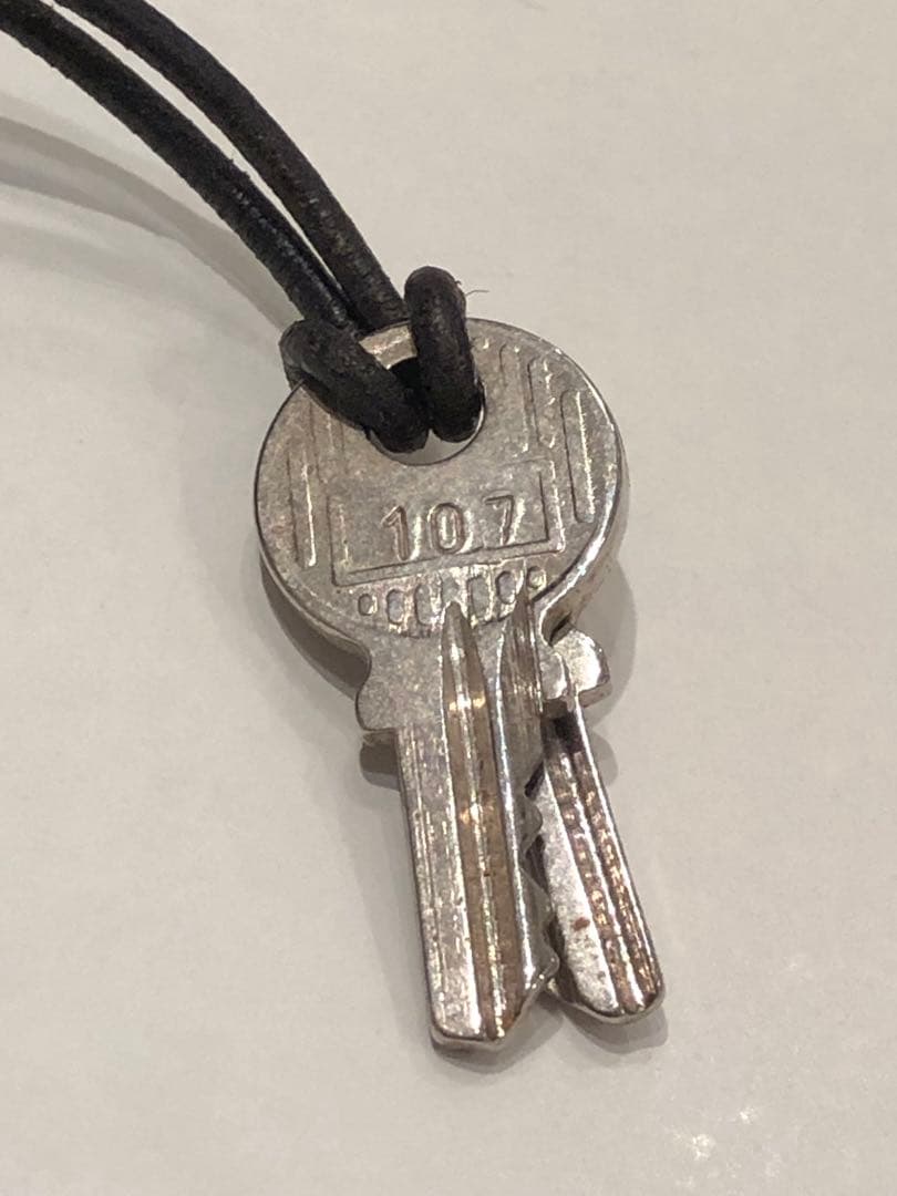 エルメスカデナ　南京錠107番　鍵×2本