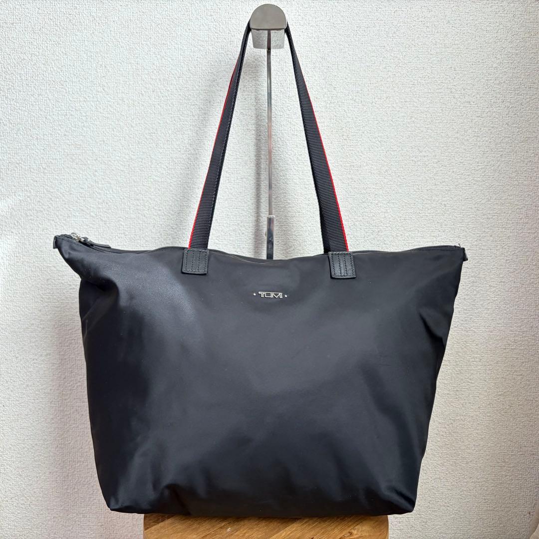 美品◯tumi ジャスト・イン・トート ブラック